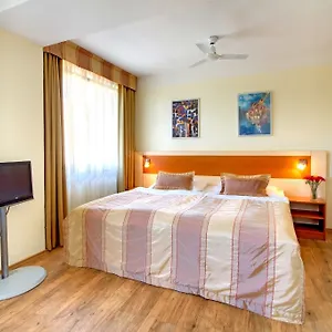 aida.praguehotelsweb.com/