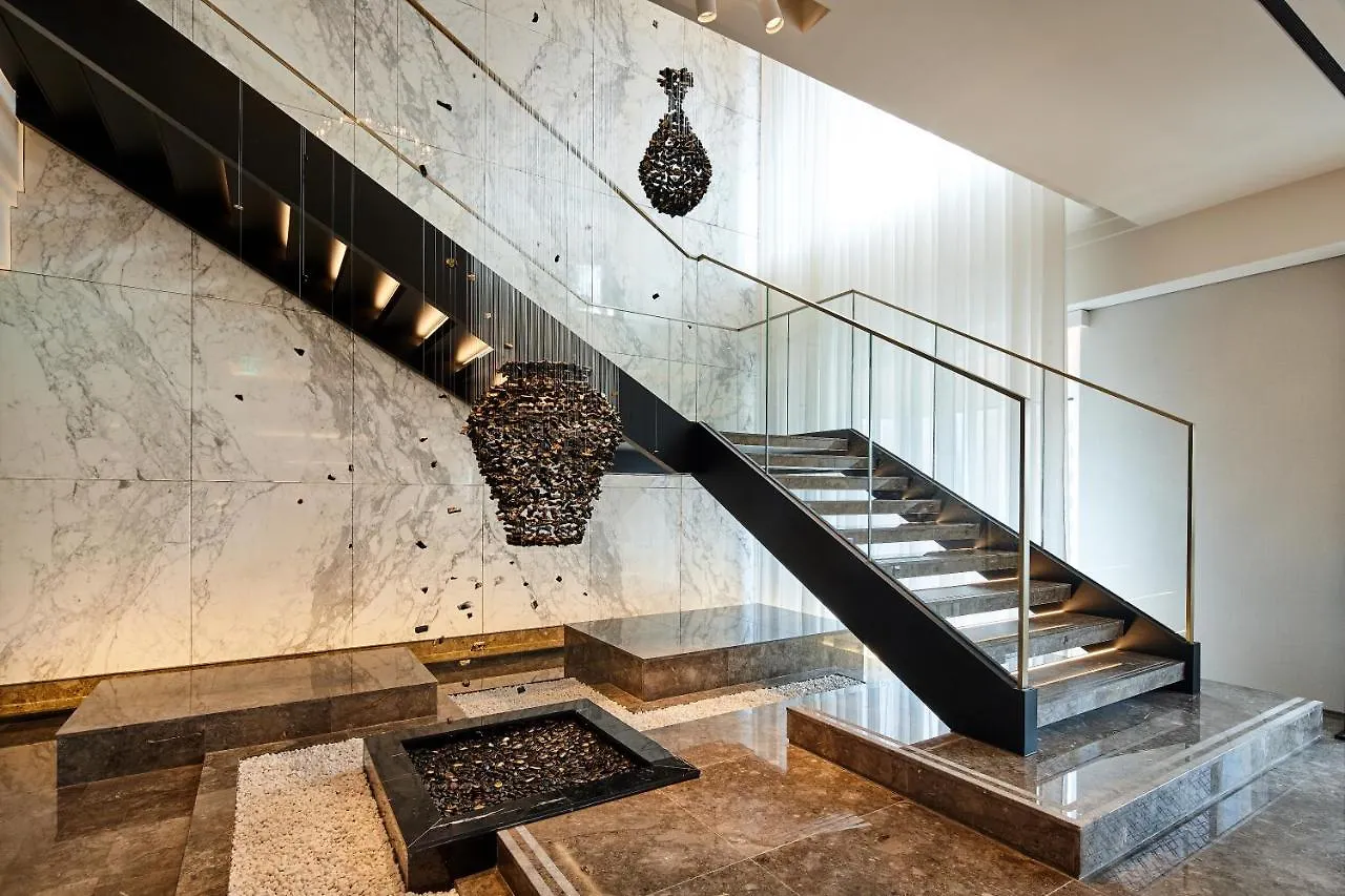 Lotte Hotel Seoul Executive Tower 5*,  South Korea